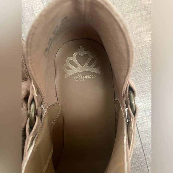 Fergalicious by Fergie Ankle Booties 9.5 - Picture 8 of 8